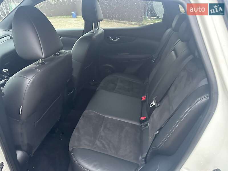 Внедорожник / Кроссовер Nissan Qashqai 2017 в Нововолынске