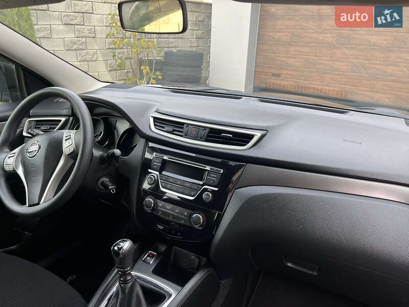 Внедорожник / Кроссовер Nissan Qashqai 2014 в Ровно