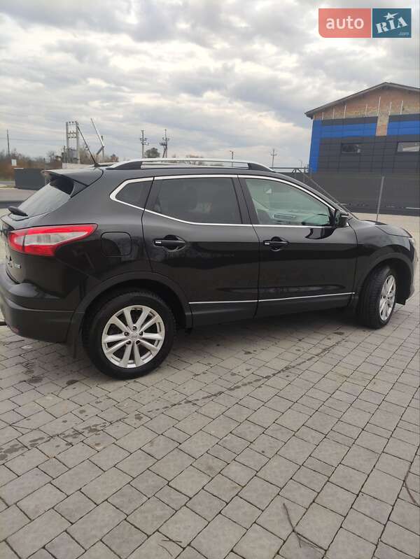 Позашляховик / Кросовер Nissan Qashqai 2014 в Львові фото 14 Позашляховик / Кросовер Nissan Qashqai 2014 в Львові
