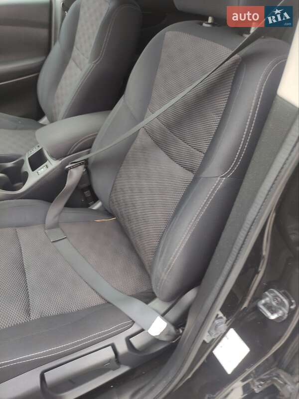 Позашляховик / Кросовер Nissan Qashqai 2014 в Львові фото 38 Позашляховик / Кросовер Nissan Qashqai 2014 в Львові