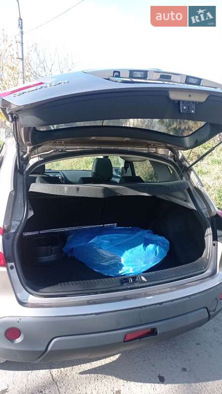 Внедорожник / Кроссовер Nissan Qashqai 2013 в Ивано-Франковске