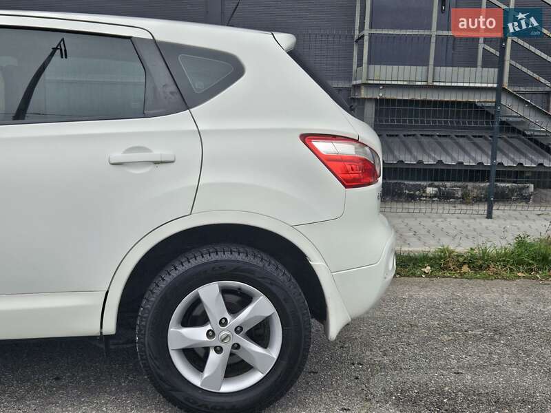 Внедорожник / Кроссовер Nissan Qashqai 2012 в Киеве