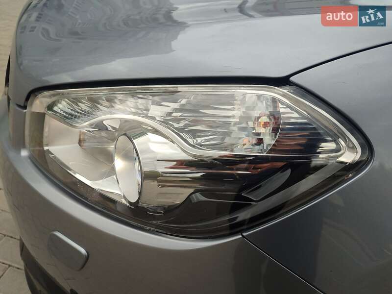 Внедорожник / Кроссовер Nissan Qashqai 2012 в Львове фото 38 Внедорожник / Кроссовер Nissan Qashqai 2012 в Львове