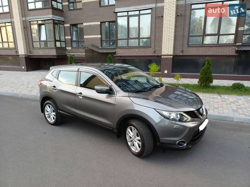 Внедорожник / Кроссовер Nissan Qashqai 2014 в Чернигове