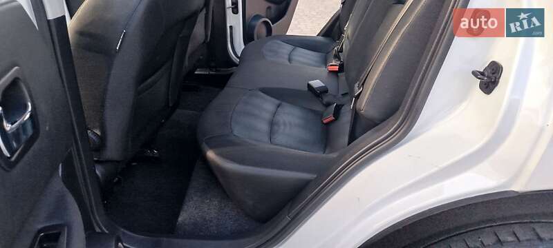 Позашляховик / Кросовер Nissan Qashqai 2012 в Луцьку