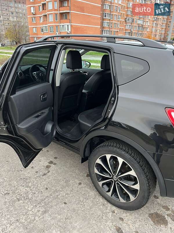 Внедорожник / Кроссовер Nissan Qashqai 2013 в Вараше