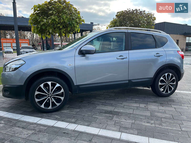 Позашляховик / Кросовер Nissan Qashqai 2010 в Луцьку