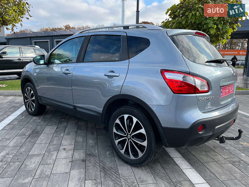 Позашляховик / Кросовер Nissan Qashqai 2010 в Луцьку
