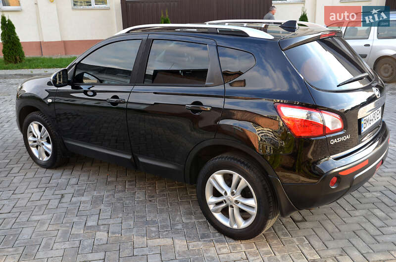 Внедорожник / Кроссовер Nissan Qashqai 2011 в Ромнах