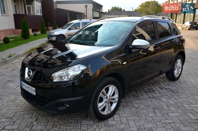 Внедорожник / Кроссовер Nissan Qashqai 2011 в Ромнах