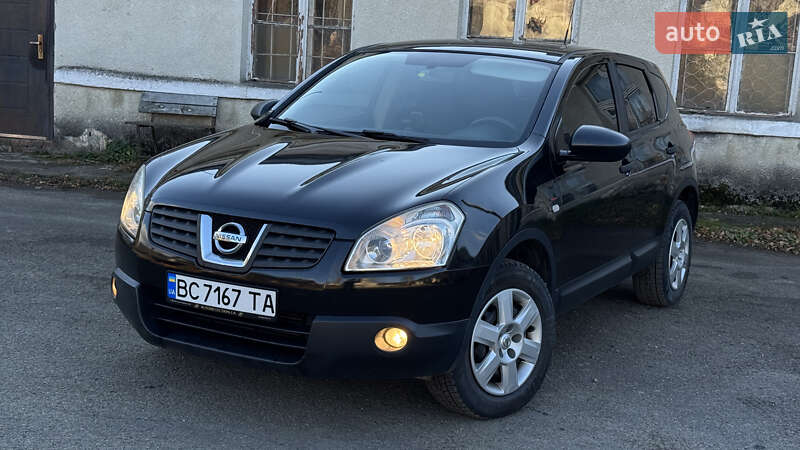 Внедорожник / Кроссовер Nissan Qashqai 2010 в Стрые