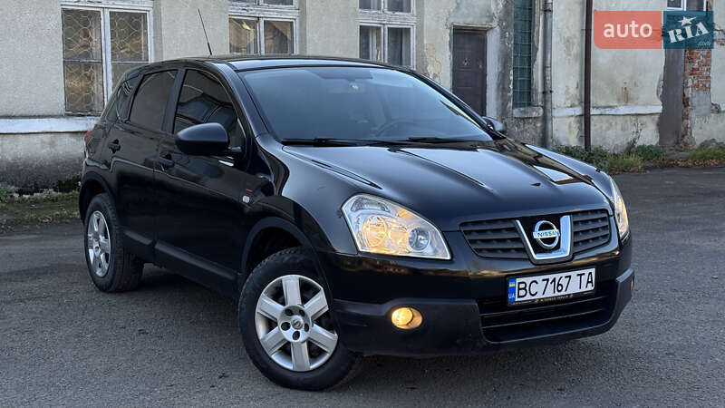 Внедорожник / Кроссовер Nissan Qashqai 2010 в Стрые