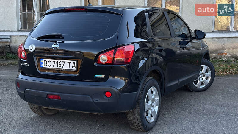 Внедорожник / Кроссовер Nissan Qashqai 2010 в Стрые