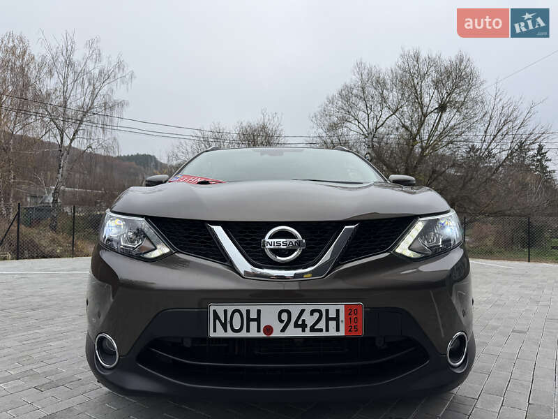 Внедорожник / Кроссовер Nissan Qashqai 2015 в Кременце