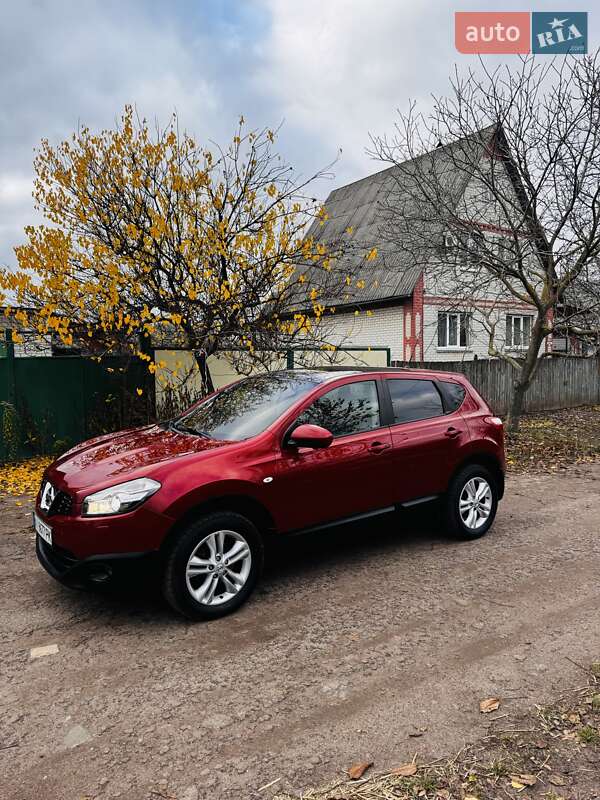 Внедорожник / Кроссовер Nissan Qashqai 2013 в Чернигове