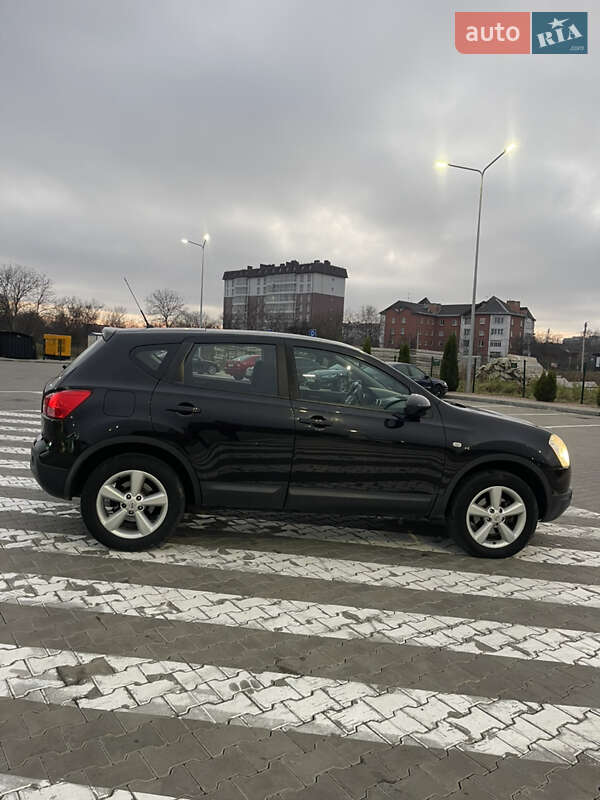 Внедорожник / Кроссовер Nissan Qashqai 2009 в Стрые