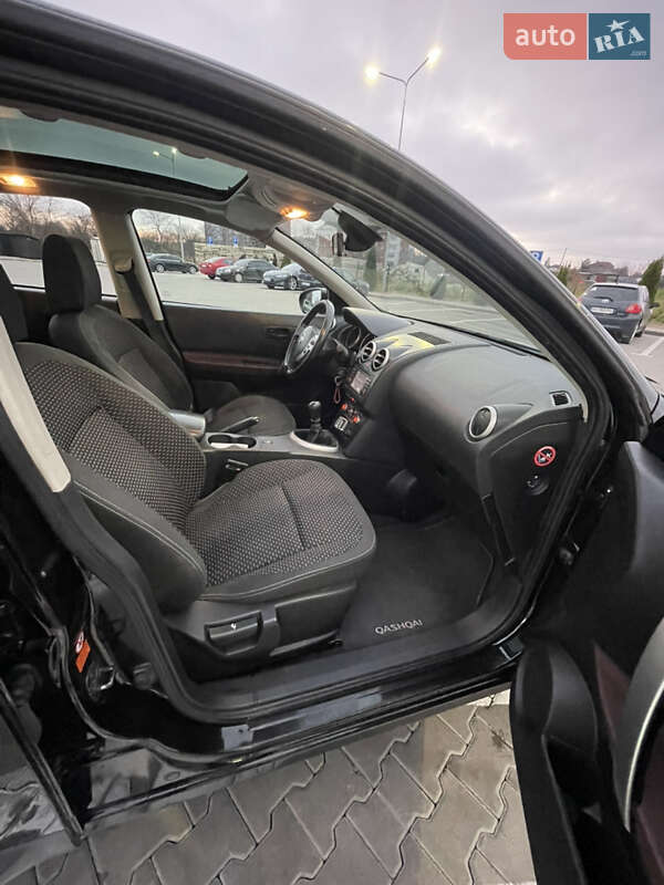 Внедорожник / Кроссовер Nissan Qashqai 2009 в Стрые