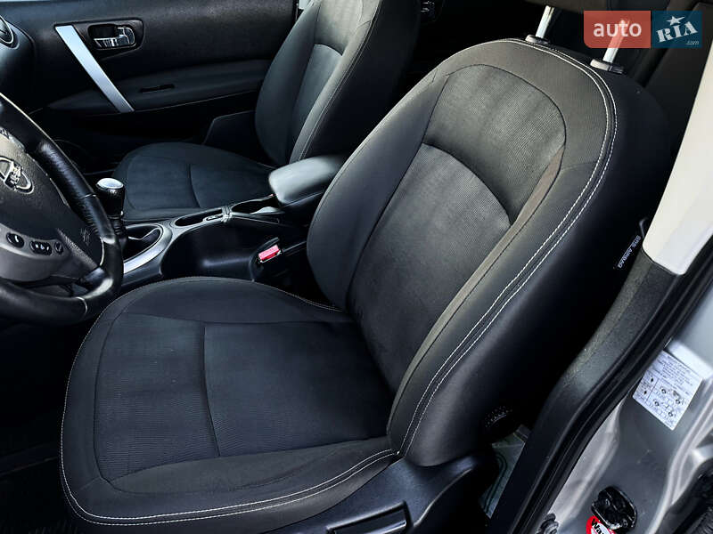 Внедорожник / Кроссовер Nissan Qashqai 2012 в Стрые