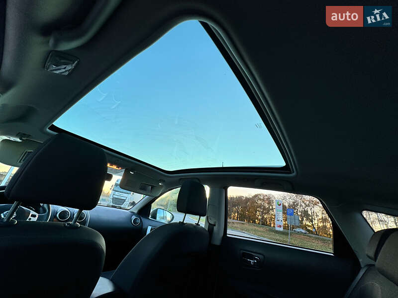 Внедорожник / Кроссовер Nissan Qashqai 2012 в Стрые