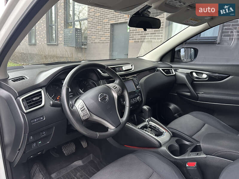 Внедорожник / Кроссовер Nissan Qashqai 2015 в Львове