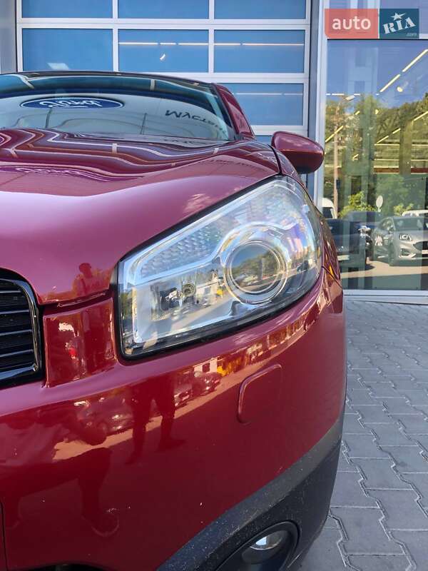 Позашляховик / Кросовер Nissan Qashqai 2011 в Одесі