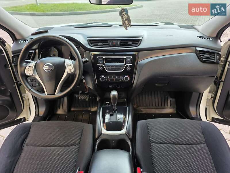 Внедорожник / Кроссовер Nissan Qashqai 2014 в Черновцах