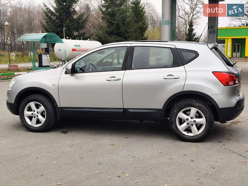 Позашляховик / Кросовер Nissan Qashqai 2008 в Звягелі