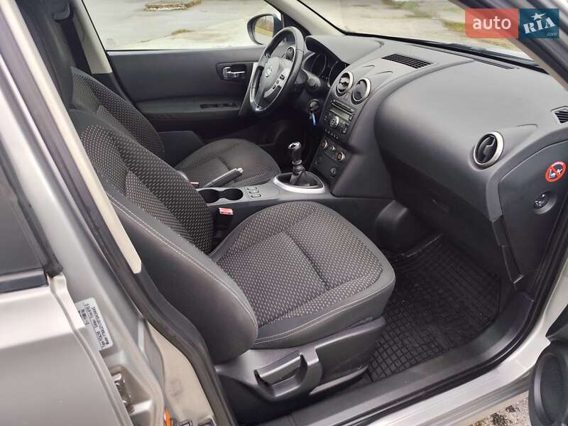 Позашляховик / Кросовер Nissan Qashqai 2008 в Звягелі