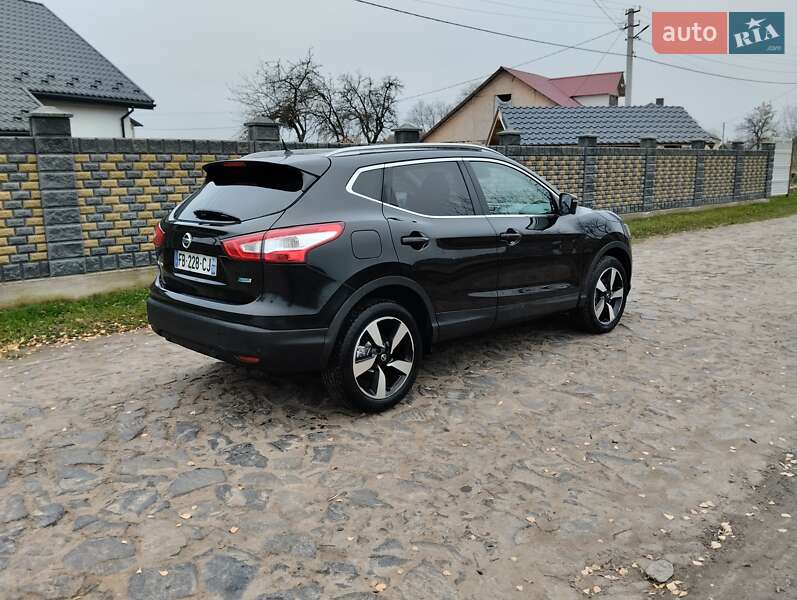 Внедорожник / Кроссовер Nissan Qashqai 2015 в Дубно фото 3 Внедорожник / Кроссовер Nissan Qashqai 2015 в Дубно