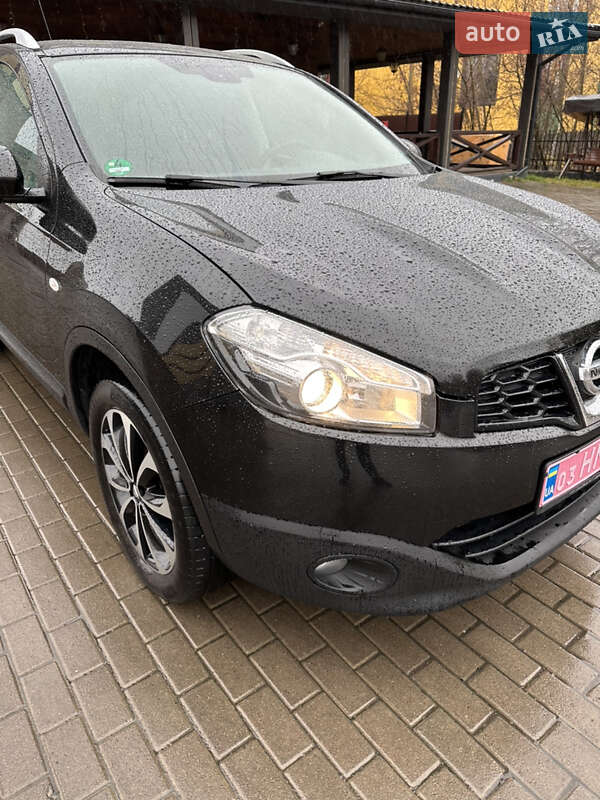 Позашляховик / Кросовер Nissan Qashqai 2011 в Рівному