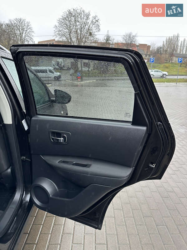Позашляховик / Кросовер Nissan Qashqai 2011 в Рівному