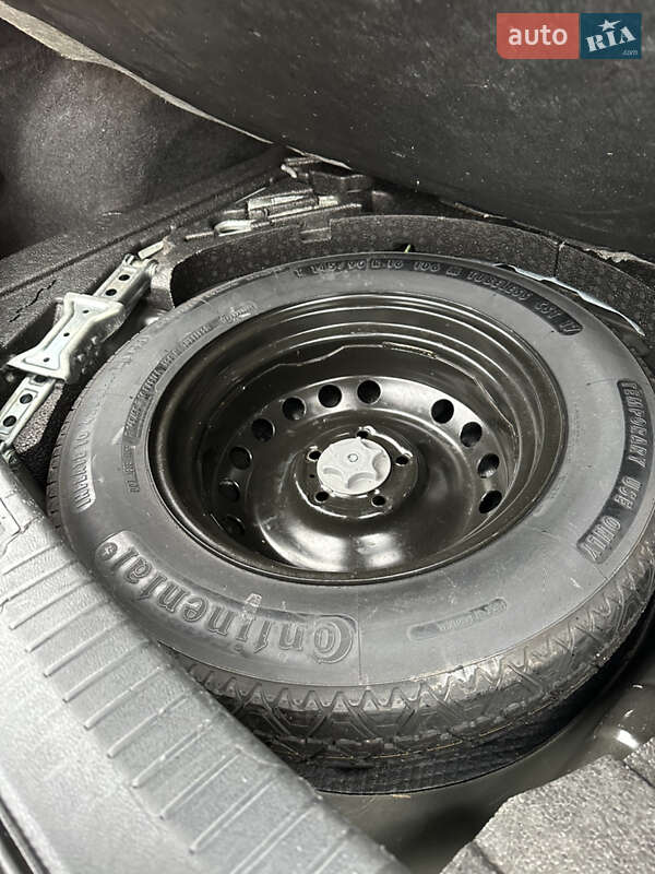 Позашляховик / Кросовер Nissan Qashqai 2011 в Рівному