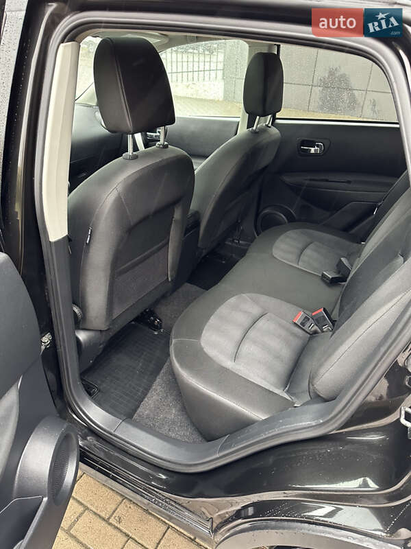 Позашляховик / Кросовер Nissan Qashqai 2011 в Рівному