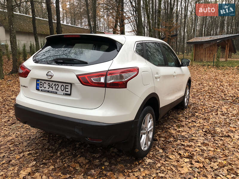 Внедорожник / Кроссовер Nissan Qashqai 2015 в Тернополе фото 16 Внедорожник / Кроссовер Nissan Qashqai 2015 в Тернополе