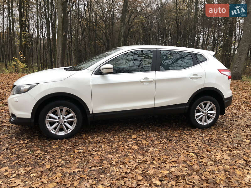 Внедорожник / Кроссовер Nissan Qashqai 2015 в Тернополе фото 28 Внедорожник / Кроссовер Nissan Qashqai 2015 в Тернополе