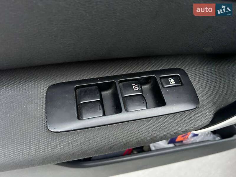 Внедорожник / Кроссовер Nissan Qashqai 2011 в Львове фото 16 Внедорожник / Кроссовер Nissan Qashqai 2011 в Львове