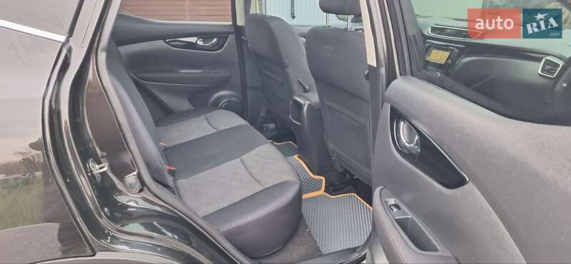 Внедорожник / Кроссовер Nissan Qashqai 2015 в Новоархангельске