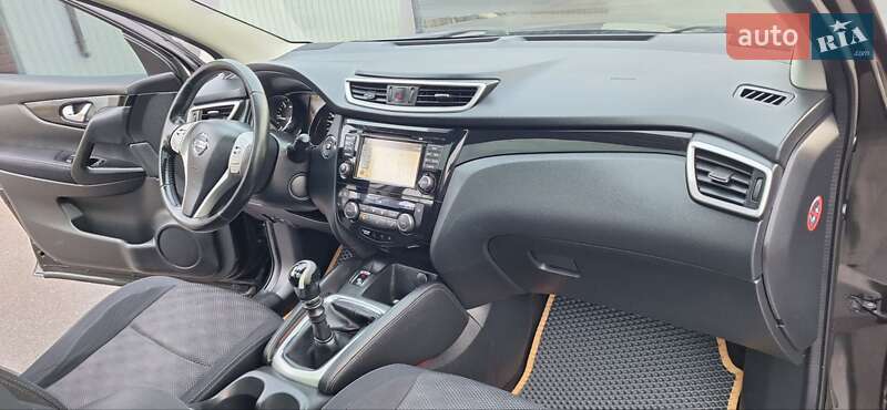 Внедорожник / Кроссовер Nissan Qashqai 2015 в Новоархангельске