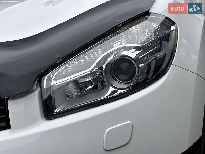 Позашляховик / Кросовер Nissan Qashqai 2010 в Одесі