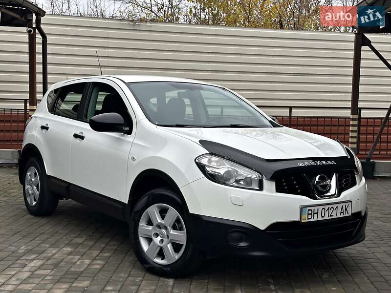 Позашляховик / Кросовер Nissan Qashqai 2010 в Одесі