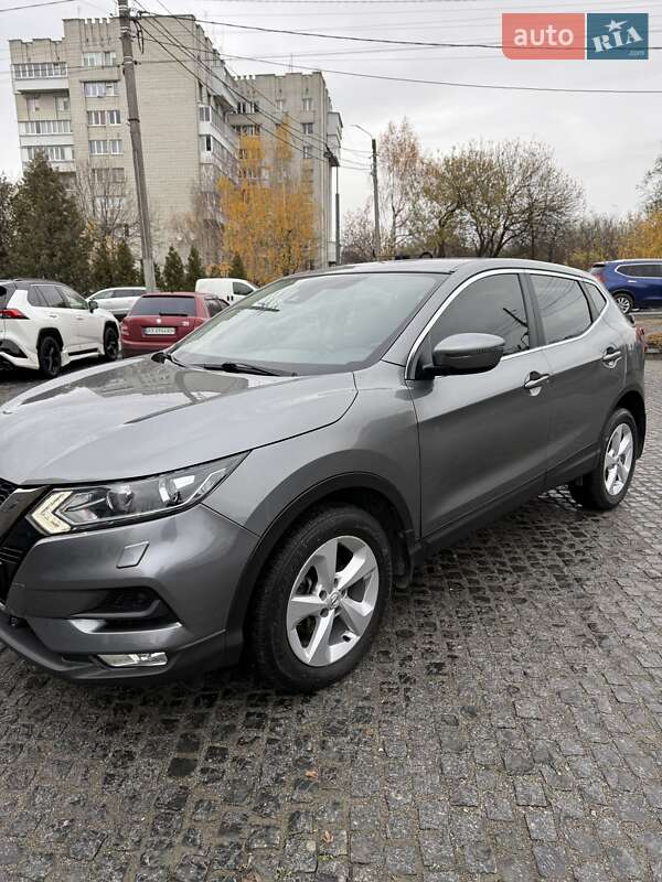 Позашляховик / Кросовер Nissan Qashqai 2018 в Львові