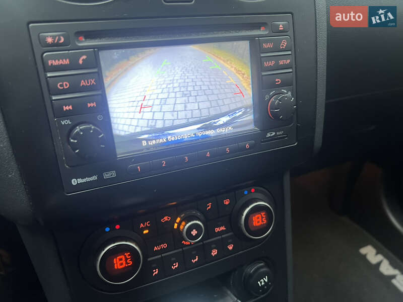 Позашляховик / Кросовер Nissan Qashqai 2012 в Львові