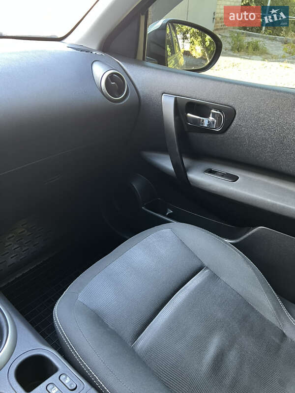 Позашляховик / Кросовер Nissan Qashqai 2011 в Дніпрі