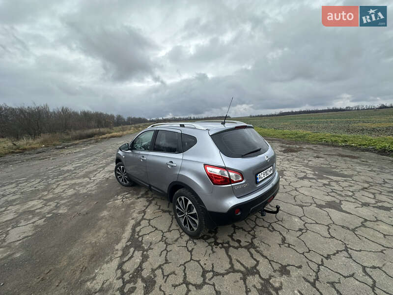 Внедорожник / Кроссовер Nissan Qashqai 2010 в Хмельницком