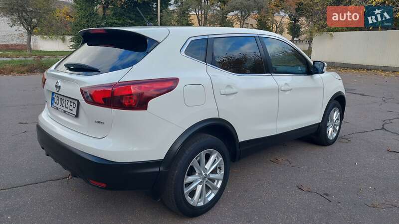 Внедорожник / Кроссовер Nissan Qashqai 2017 в Чернигове