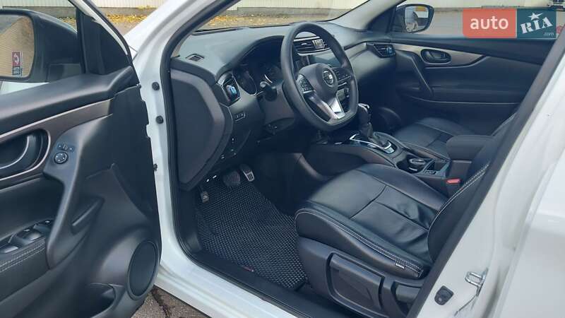 Внедорожник / Кроссовер Nissan Qashqai 2017 в Чернигове