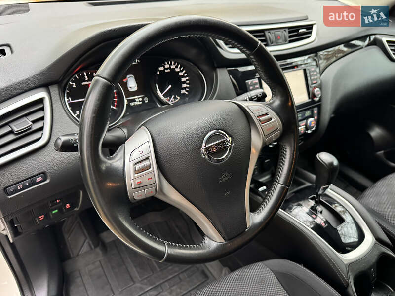 Внедорожник / Кроссовер Nissan Qashqai 2017 в Киеве