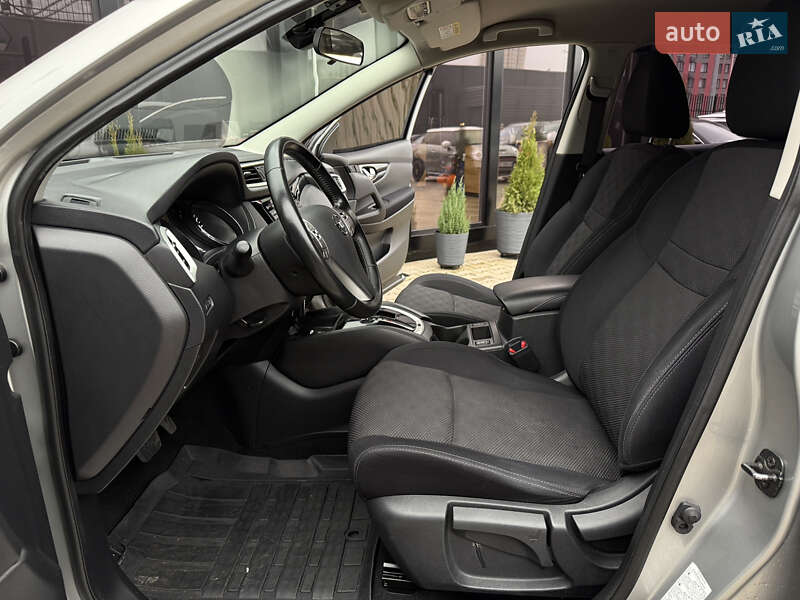 Внедорожник / Кроссовер Nissan Qashqai 2015 в Киеве