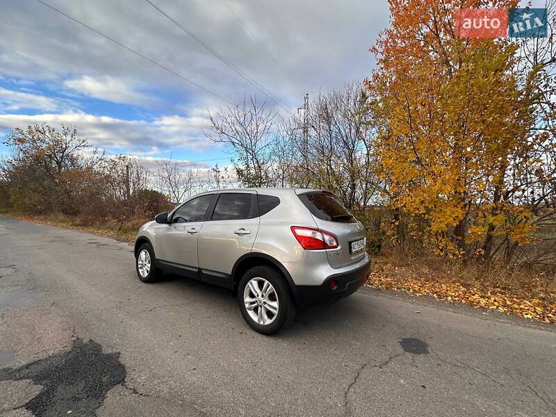 Внедорожник / Кроссовер Nissan Qashqai 2010 в Ужгороде фото 6 Внедорожник / Кроссовер Nissan Qashqai 2010 в Ужгороде