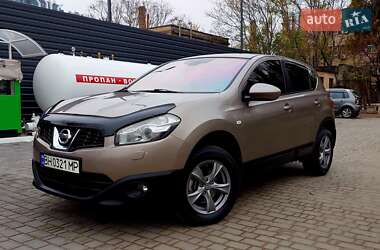 Внедорожник / Кроссовер Nissan Qashqai 2010 в Одессе